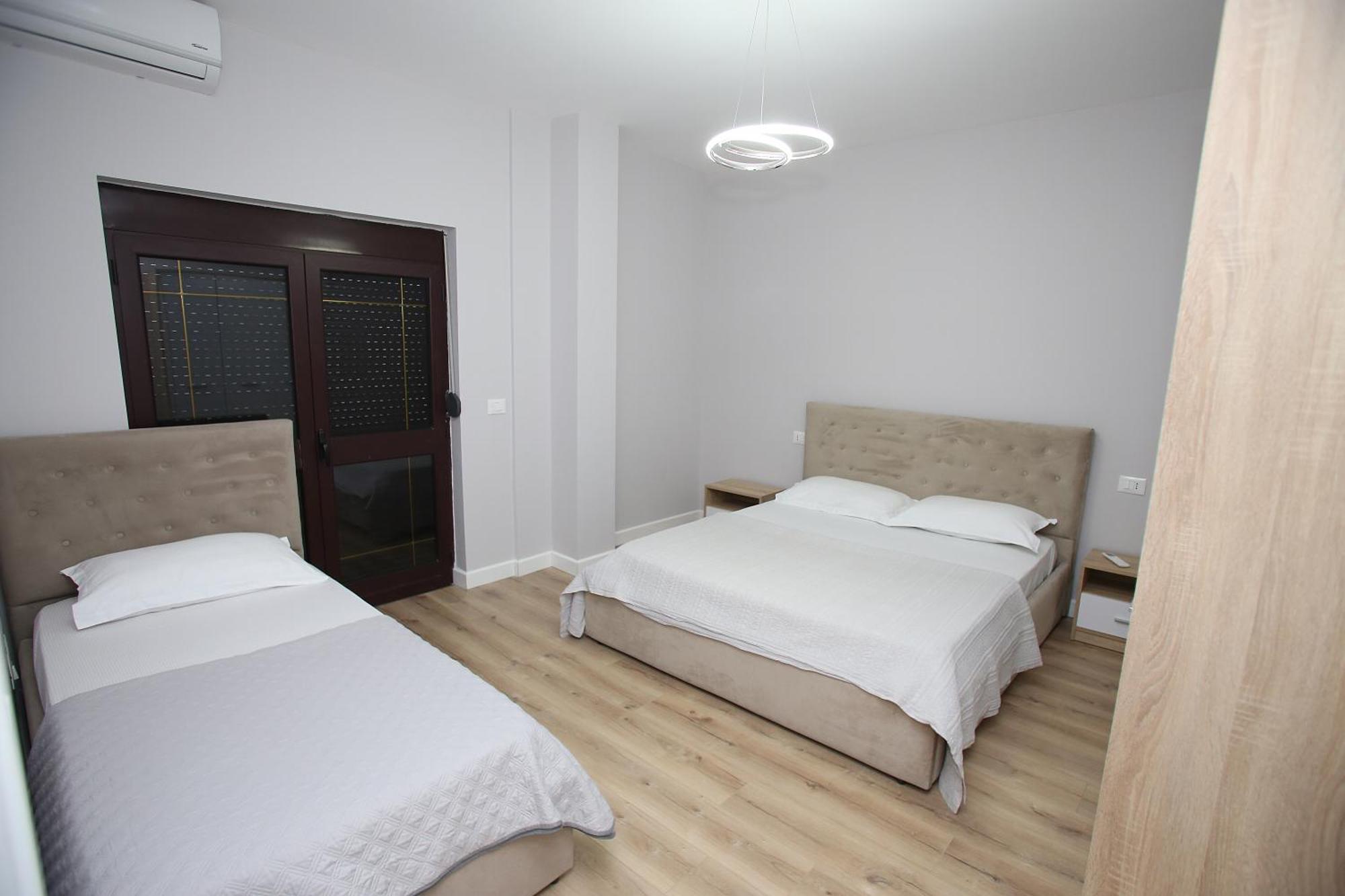 The Met Apartments Durrës Extérieur photo